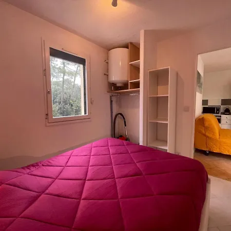 T2 Avec Terrasse A 300m De La De - Fr-1-550-32 Apartamento *